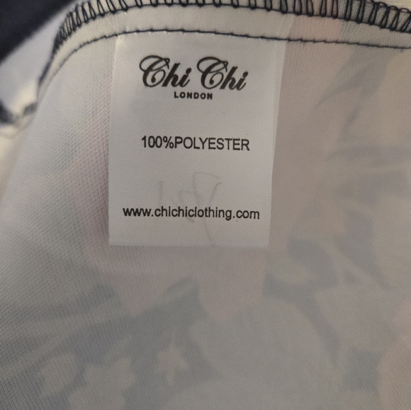 Chi Chi London Floral Dress - Picture 6 of 7